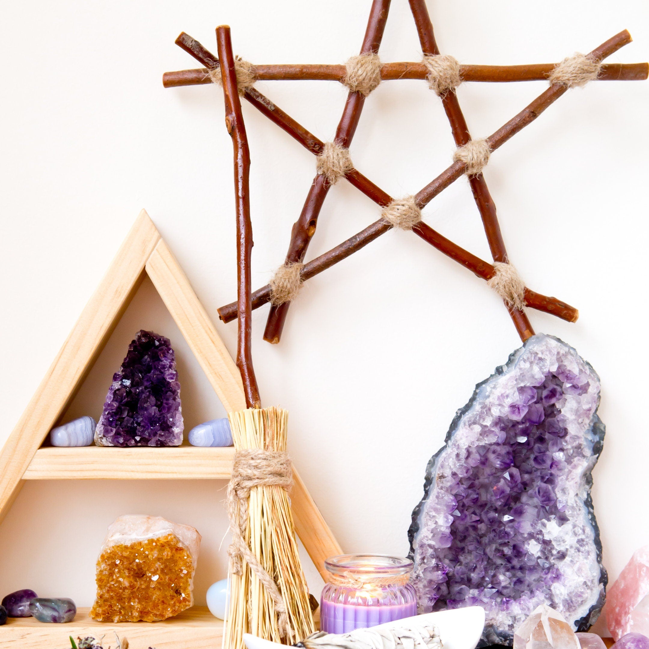 selenite crystal. Known as the goddess stone
Named after the Greek goddess of the moon
Good for shifting energy blocks
Protection
Crown Chakra
Healing