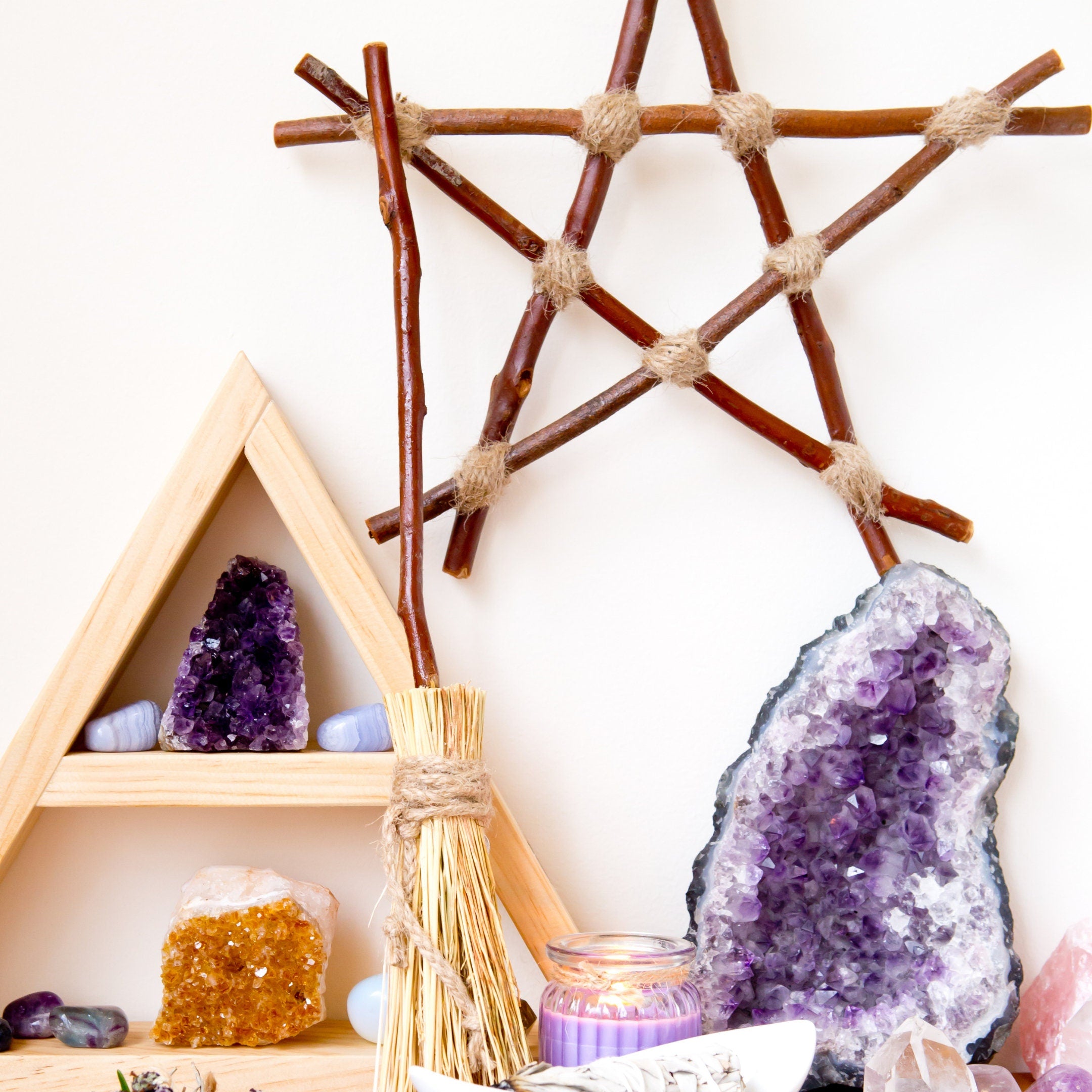 Crown of success oil , conjure oil, hoodoo oil, like art of the root, spell oil, anointing oil, witchcraft oil, hoodoo supplies, intention oil, ritual oil, altar oil, protection oil, blessing oil, magic oil, curios, van van oil, witch oil.