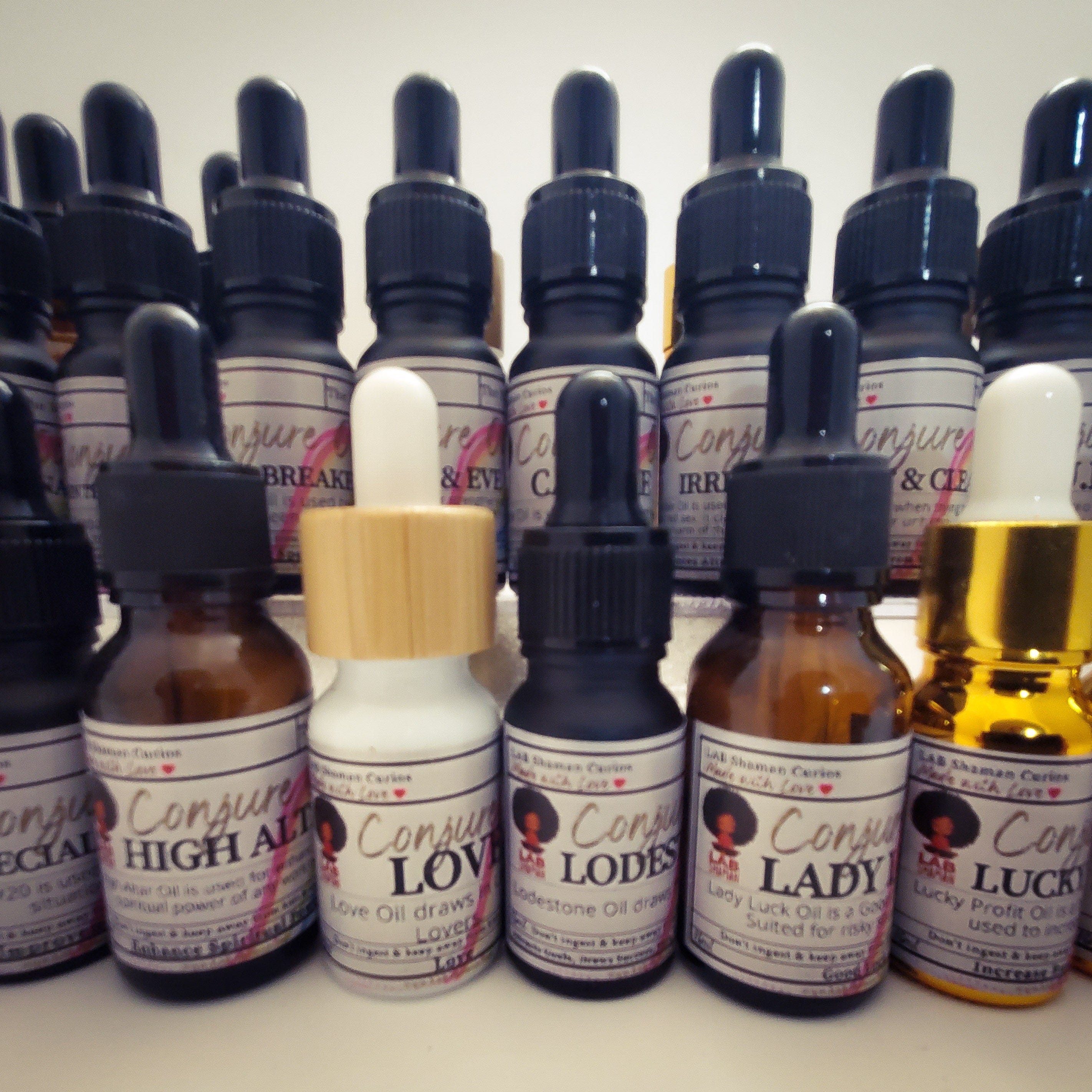 Grounding oil , conjure oil, hoodoo oil, like art of the root, spell oil, anointing oil, witchcraft oil, hoodoo supplies, intention oil, ritual oil, altar oil, protection oil, blessing oil, magic oil, curios, root chakra, witch oil, lab shaman.